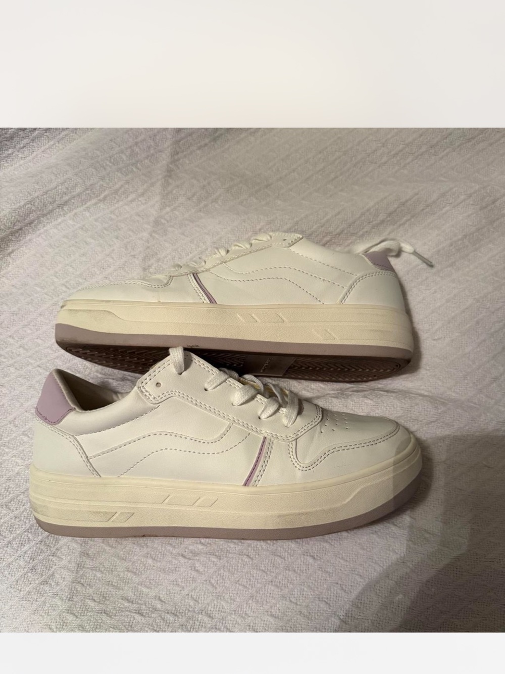 American Eagle Outfitters White Platform Sneakers with Light Purple Accents